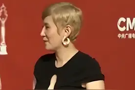 北京这一夜，吴君如真空上阵，娄艺潇全脸肿胀，谭卓腋下皮肤惊人图片