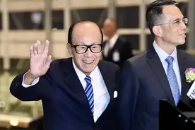 李嘉诚：成就不宣扬，困苦不埋怨，琐事不争辩图片