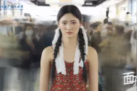00后女孩当穿版模特：做这行要瘦，身高不重要，每天工作10小时，准备打造自己的服装品牌图片