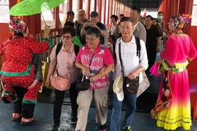 大陆接连解除对台禁令，台却不放开禁团令，并要求开放陆客赴台游图片
