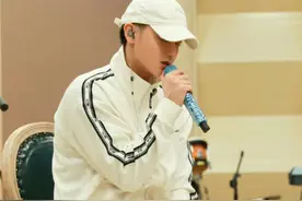 全红婵闷声干大事！悄悄给黄子韬演唱会送花篮，鹿晗也惊喜送花篮图片