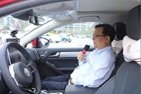 仰望U8设计之初，车标成大问题，总裁命令：甲骨文里挑“电”字图片