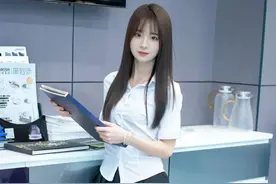JK制服黑丝美学，定格每一个动人瞬间图片