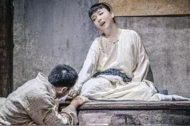 难怪小福子会进白房子，年幼的弟弟，无良的父亲，逆来顺受的性格图片