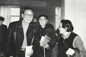 大特务沈醉获特赦后，提笔写了一本自传，结果却“害苦”了周总理图片