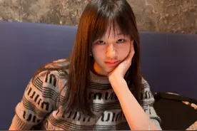 吴启华15岁爱女低调庆生，穿近两万毛衣戴名表，明年赴加拿大留学图片