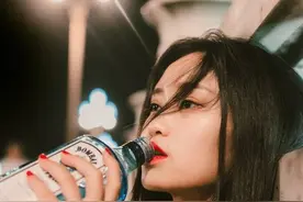 "酒后迷情：女性喝醉后发生亲密关系，感觉何在？"图片