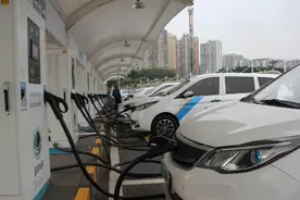 山东40°高温，让电车“沦为笑柄”，取代燃油车是一句“空话”？图片