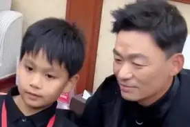 王宝强儿子近照曝光，长大之后，谁是生父，一目了然！图片