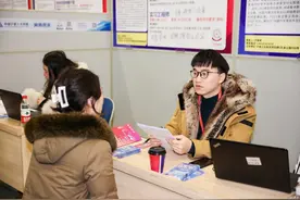 高中学历月薪也能破万，技能人才成“香饽饽”图片