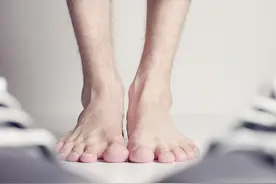 血糖高了，看脚就知道？脚部若有这4种变化，提醒你该降糖了图片