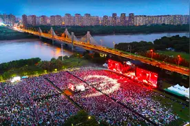 “天王”首唱 “天后”收尾 沈阳9场万人以上演唱会催生沈阳文旅消费新热点图片