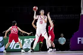 碾压日本！中国女篮锁定世青赛资格，张子宇狂砍44+14图片