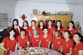 山西11位姐姐给弟弟凑32万彩礼，弟媳看后讽刺：我可不敢嫁！图片