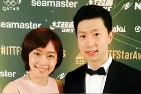 石川佳纯看马龙的样子，那画面简直太让人“心疼”！图片