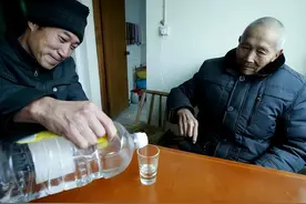 喝白酒能杀死80%的幽门螺旋杆菌，真的还是假？答案很友好图片
