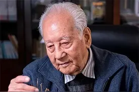 2008年，97岁的钱学森突然跟儿子说：支个电视行不行，贵不贵啊？图片