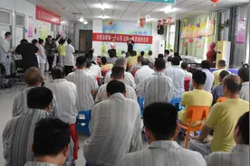 菏泽市三院志愿演出队开展第三次慰问演出活动图片