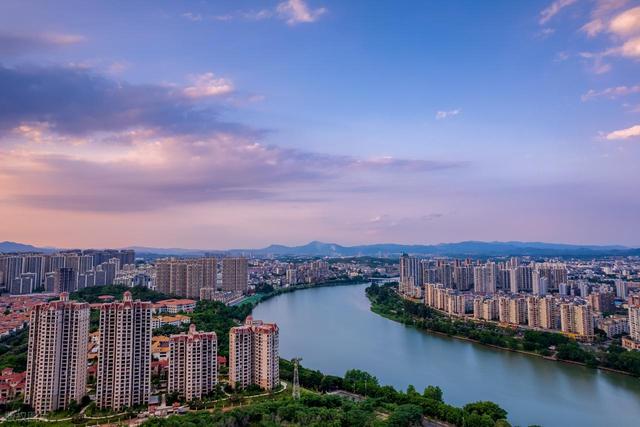 江西省下一个“南昌”，不是九江也不是上饶，而是这座低调的城市