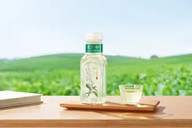 去年7天售罄5万箱，今年17个小时售罄5万箱！东方树叶龙井新茶！图片