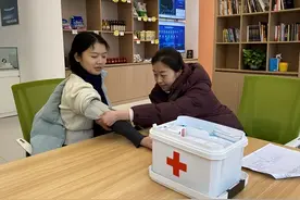 新职绽异彩 时代启新程 | 健康管理师袁文菊：用专业和温度 做好健康“守门人”图片