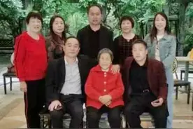 董家河镇退休干部金开国：忠孝传家久 诗书继世长图片