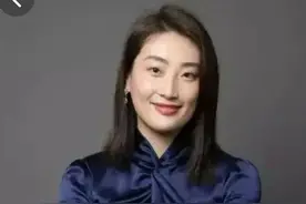 宗馥莉受宠若惊！啤酒生产还在酝酿，网友的广告大片和包装已备好图片