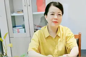 杜新枝作品下的评论为啥一边倒支持许敏呢？图片