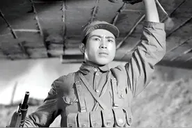 1948年，董存瑞舍身炸碉堡牺牲，毛主席为何拒绝给他题词？图片