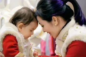 儿子昏迷三天三夜，母亲的“妙招”竟然唤醒了他，过程真是暖心。图片