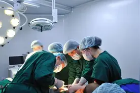 86岁国医大师：最好的抗腰突方法并非游泳和吊单杠，很多医生打卡图片