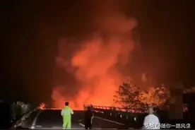 梅大高速后续：一家五口失联仍生死未卜，网友质疑“豆腐渣工程”图片