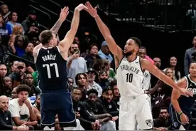 震撼！东契奇狂砍 49 分，末节逆转篮网，NBA 新赛季个人最高得分！图片