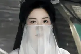 凭借《长相思》女版相柳1秒封神，谁说网红脸演不好戏图片