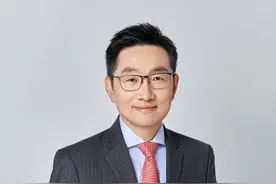 【大家】摩根士丹利基金总经理周文秱：长期主义来自经验和教训，坚持做难而正确的事图片