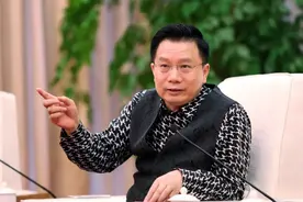 又一个首富，被房地产击垮图片