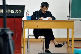 他是中国遥感学科泰斗，被网友称为“布鞋院士”图片