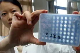 为什么很多女生面对亲子鉴定，暴怒异常？网友来告诉你真相！图片