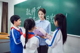 凭什么教师上九个月班，能拿13个月工资？教师：我只听过从未见过图片