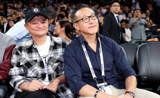阿里巴巴主席官宣离婚，荒唐一幕出现，出轨女主持人传闻已有真相