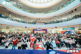 商场遍开谷子店， 二次元打开年轻人消费新空间图片