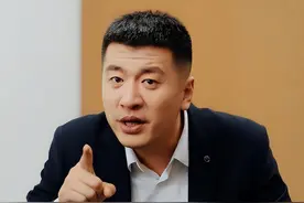 高考志愿服务费涨至17999元，张雪峰天价课程背后，家长热情不减图片