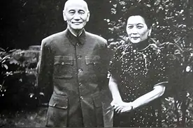 蒋介石到底有多风流？贴身秘书晚年说出真相，宋美龄做法令人叫绝图片