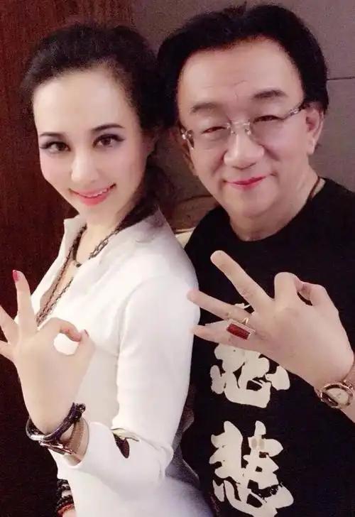 表面是老艺术家，私下好色又贪财，这4位艺人晚节不保一点不算冤