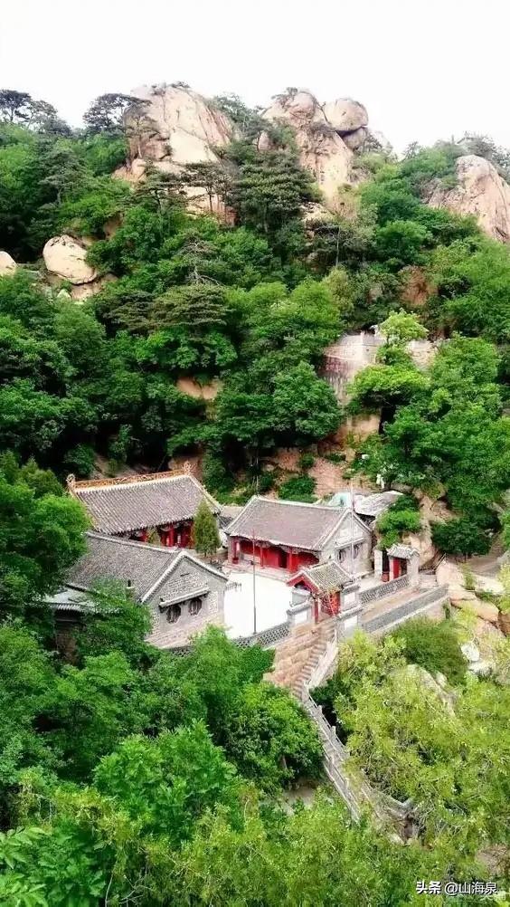 辽宁千山旅游攻略，看天然弥勒大佛依山坐，群峰如莲，云海翻涌间