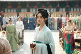 恶女开始拿捏观众图片