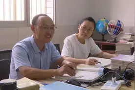大田一中教师肖景养：用汗水浇灌教育之花图片