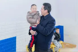 尹恒斌调度调研低温雨雪冰冻灾害防范应对工作图片