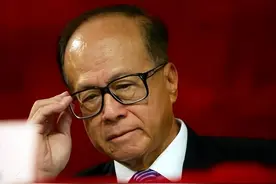 外交部发声！港媒不再客气！李嘉诚不回头要被14亿中国人戳脊梁骨图片