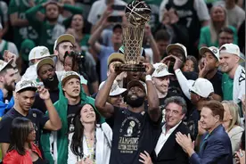 成就王朝！连续3年拿到60胜有多难？NBA仅4队做到 勇士207胜创纪录图片
